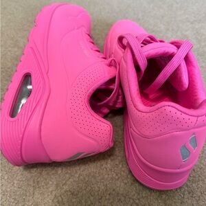 Hot Pink Sketchers Uno Stand on Air Sneakers